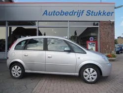 Grijs Gebruikt 2003 Opel Meriva Elegance MPV | € 4.290