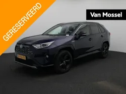 Blauw Gebruikt 2020 Toyota RAV4 Hybrid SUV | € 31.400 (Goede deal)