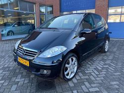 Zwart (metallic) Gebruikt 2007 Mercedes A170 Avantgarde MPV | € 5.900 (Iets duurder)