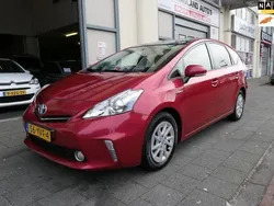 Rood Gebruikt 2012 Toyota Prius+ MPV | € 14.495 (Eerlijke prijs)
