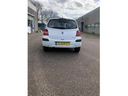 Wit Gebruikt 2009 Renault Twingo Dynamique Hatchback | € 1.750 (Eerlijke prijs)