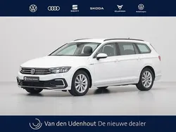 Wit Gebruikt 2020 VW Passat GTE Stationwagen | € 22.940 (Super prijs)