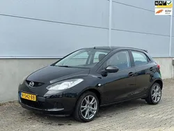 Zwart Gebruikt 2008 Mazda 2 Touring Hatchback | € 3.999 (Eerlijke prijs)