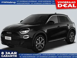Zwart Nieuw 2025 Fiat 600 La Prima SUV | € 31.333 (Goede deal)