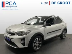 Grijs Gebruikt 2017 Kia Stonic SUV | € 11.650 (Eerlijke prijs)
