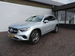 Grijs, metallic lak Gebruikt 2023 Mercedes GLC300 Luxury SUV | € 53.985 (Super prijs)