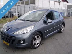 Grijs, metallic lak Gebruikt 2010 Peugeot 207 Hatchback | € 2.249 (Eerlijke prijs)