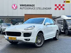 Wit Gebruikt 2017 Porsche Cayenne SUV | € 53.950 (Duur)