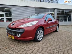 Rood Gebruikt 2008 Peugeot 207 CC Cabriolet | € 3.999 (Eerlijke prijs)