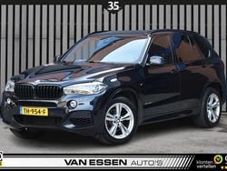 Zwart Gebruikt 2017 BMW X5 Executive SUV | € 29.895 (Eerlijke prijs)