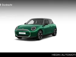 Zilver Nieuw 2024 Mini Cooper Favoured Hatchback | € 46.357 (Duur)