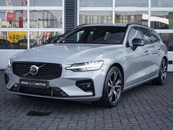 Grijs Gebruikt 2022 Volvo V60 Plus Stationwagen | € 43.995 (Duur)