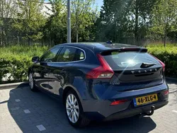 Blauw Gebruikt 2012 Volvo V40 Momentum Stationwagen | € 6.500 (Iets duurder)