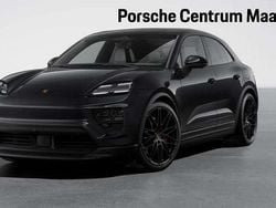 Zwart Nieuw 2025 Porsche Macan SUV | € 132.127