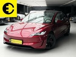 Rood Nieuw 2024 Tesla Model 3 Performance Sedan | € 52.950 (Iets duurder)