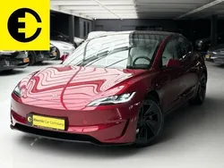 Rood Nieuw 2024 Tesla Model 3 Performance Sedan | € 54.950