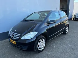Zwart, metallic lak Gebruikt 2010 Mercedes A160 Business MPV | € 4.950 (Eerlijke prijs)
