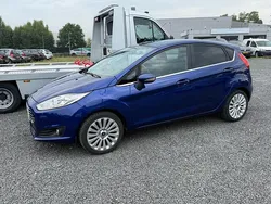 Blauw Gebruikt 2014 Ford Fiesta Titanium Hatchback | € 7.950 (Eerlijke prijs)