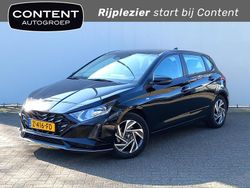 Zwart Gebruikt 2024 Hyundai i20 Comfort Hatchback | € 18.440 (Eerlijke prijs)