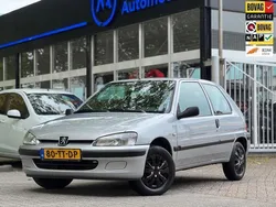 Grijs Gebruikt 2001 Peugeot 106 Hatchback | € 1.499 (Duur)