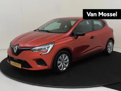 Rood Gebruikt 2020 Renault Clio V Life Hatchback | € 13.435 (Eerlijke prijs)