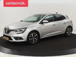 Grijs, metallic lak Gebruikt 2018 Renault Mégane IV Bose Edition Hatchback | € 10.900 (Eerlijke prijs)