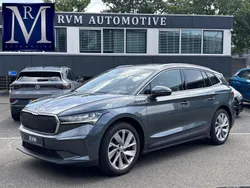 Grijs Gebruikt 2021 Skoda Enyaq iV Loft SUV | € 31.899 (Eerlijke prijs)
