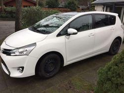 Wit Gebruikt 2014 Toyota Verso Business Edition MPV | € 8.999 (Super prijs)