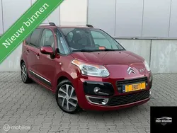 Rood Gebruikt 2011 Citroën C3 Picasso MPV | € 3.250 (Eerlijke prijs)
