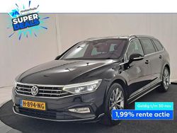 Zwart (metallic) Gebruikt 2020 VW Passat R-line Stationwagen | € 25.945