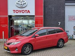 Rood Gebruikt 2014 Toyota Auris Touring Sports Trend Stationwagen | € 11.999 (Eerlijke prijs)