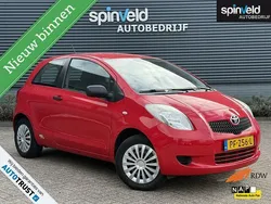 Rood Gebruikt 2007 Toyota Yaris Hatchback | € 2.250 (Goede deal)