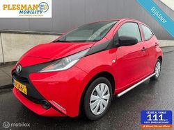 Rood Gebruikt 2017 Toyota Aygo Hatchback | € 5.900 (Goede deal)