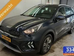 Blauw, metallic lak Gebruikt 2021 Kia Niro SUV | € 23.999 (Goede deal)