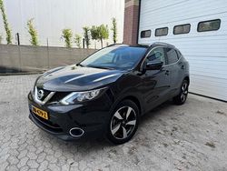 Zwart, metallic lak Gebruikt 2015 Nissan Qashqai SUV | € 14.900 (Eerlijke prijs)