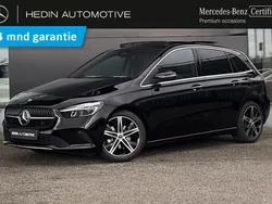 Zwart Gebruikt 2025 Mercedes B180 Luxury MPV | € 48.340 (Eerlijke prijs)