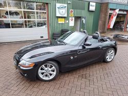 Zwart Gebruikt 2003 BMW Z4 Cabriolet | € 15.750 (Eerlijke prijs)