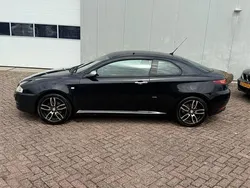 Zwart Gebruikt 2004 Alfa Romeo GT Distinctive Coupé | € 950 (Eerlijke prijs)