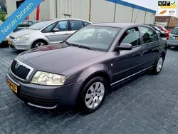 Grijs Gebruikt 2003 Skoda Superb Comfort Sedan | € 2.499