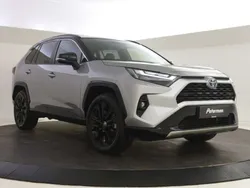 Zilver Gebruikt 2023 Toyota RAV4 SUV | € 45.800 (Eerlijke prijs)