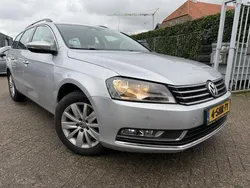Grijs, metallic lak Gebruikt 2013 VW Passat Comfortline Stationwagen | € 2.999