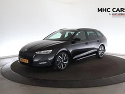 Zwart Gebruikt 2021 Skoda Octavia Business Line Stationwagen | € 22.900