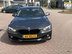 Grijs Gebruikt 2012 BMW 320 Executive Sedan | € 9.499 (Eerlijke prijs)