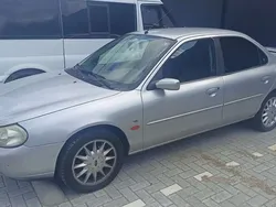 Grijs Gebruikt 2000 Ford Mondeo Ghia Sedan | € 1.000