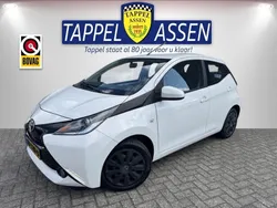 Wit Gebruikt 2017 Toyota Aygo X-play Hatchback | € 8.450 (Goede deal)