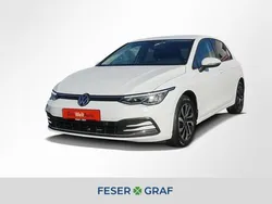 Wit Gebruikt 2021 VW Golf VIII Life Sedan | € 23.626 (Goede deal)