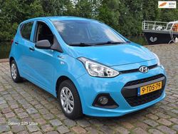 Blauw Gebruikt 2014 Hyundai i10 Hatchback | € 4.499 (Goede deal)