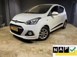 Wit Gebruikt 2016 Hyundai i10 Passion Hatchback | € 7.750 (Eerlijke prijs)