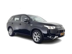Zwart Gebruikt 2015 Mitsubishi Outlander P-HEV Edition SUV | € 8.245 (Duur)