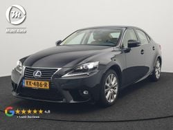 Zwart Gebruikt 2016 Lexus IS300h Luxury Line Sedan | € 21.720 (Goede deal)